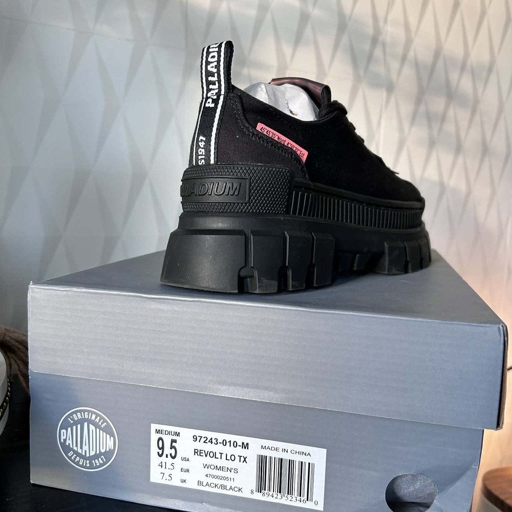 Palladium Black Revolt Lo TX Sneakers